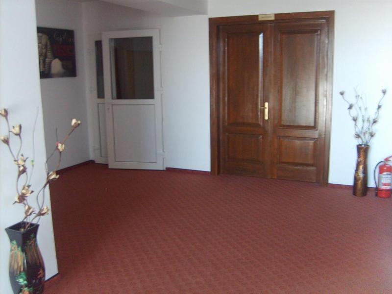 Hotel Flormang كرايوفا المظهر الخارجي الصورة